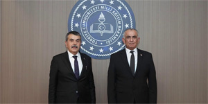 Bakan �avu�o�lu mevkida�� Tekin ile bir araya geldi<