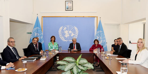 Guterres, Erh�rman ve Hristodulidis’in ara b�lgede bir araya geldi�i ��l� g�r��me ba�lad�