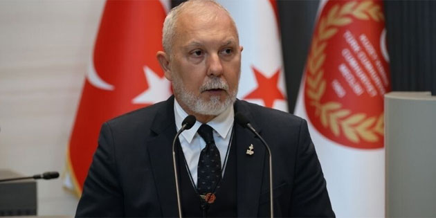 Akp�nar: “�niversiteler, siyaset kurumunun arka bah�esi de�ildir”