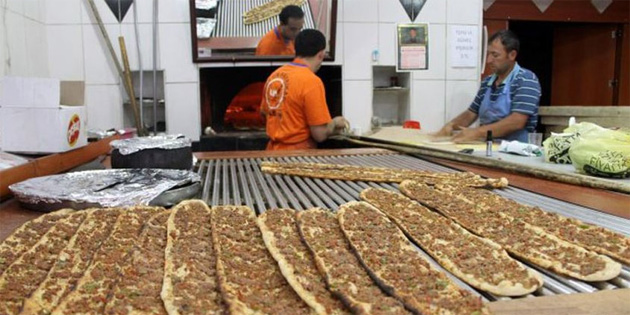 Sosyal medyadan ’etli ekmek’ istedi, belediye bakan gnderdi
