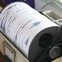 �zmir’de 4.4’l�k iki deprem daha 