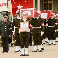 �ehitler son yolculu�una u�urland� 