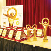 �niversiteliler '�evre Oscar�' i�in yar��acak