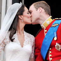 KRAL�YET EVL�L��� B�R YA�INDA 