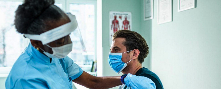  ngilterede son 24 saatte 28 bin 773 vaka