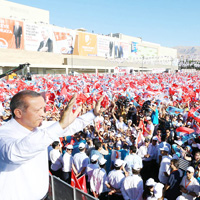 ‘Mon�er, gitsin hocas�na ders versin’ 