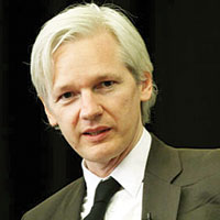 ‘Bay S�z�nt�’n�n davas�nda tan�klar dinleniyor