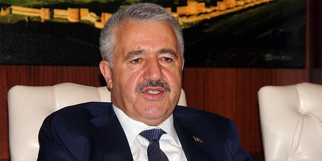 Bakan Arslan'dan 'Wikipedia' a��klamas�