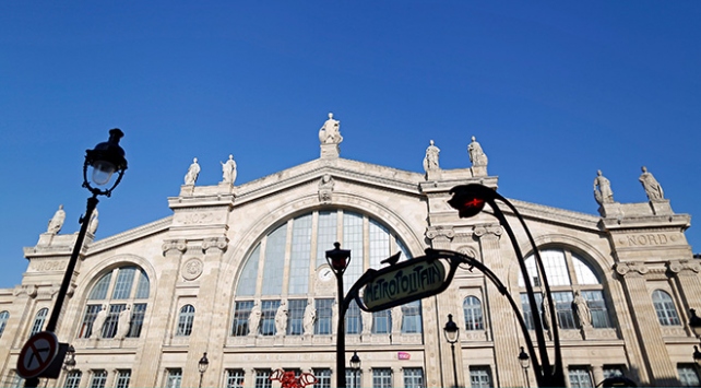 Paris'te garda 'krmz alarm'