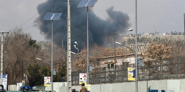 AFGANSTAN'DA MEDRESEYE BOMBALI SALDIRI