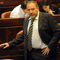 Lieberman: Trkiye uzlama kapsn kapad
