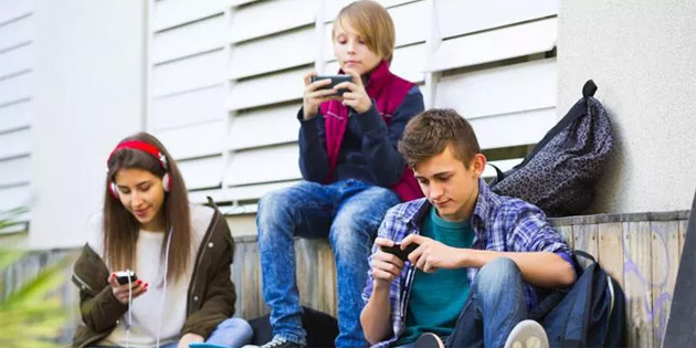 ABD'nin Vermont eyaleti, 21 ya altnn cep telefonu kullanmn yasaklamak istiyor 