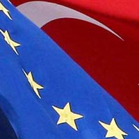 AB vizesine savc�dan olumsuz g�r��