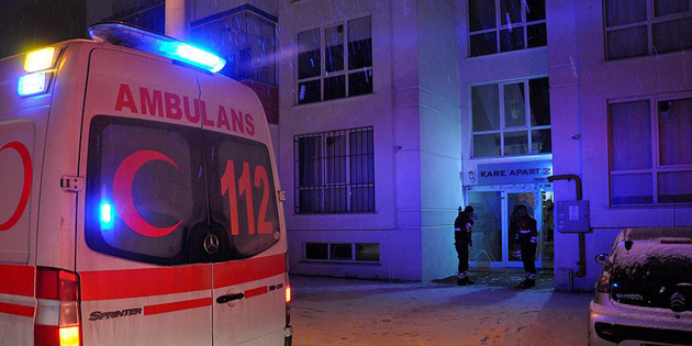 ki gndr haber alnamayan renci evde uyurken bulundu