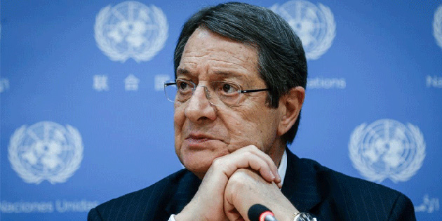 Anastasiadis’e bask m yaplyor?