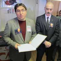 RAUF DENKTA� ���N LONDRA’DA TAZ�YE DEFTER� A�ILDI
