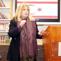 DR. FAZIL K���K �L�M YILD�N�M�NDE VEFAT ETT��� LONDRA’DA ANILDI
