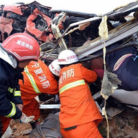 in'de yolcu otobs uuruma yuvarland: 35 l 