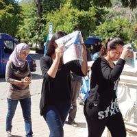 Tekneye binemediler 