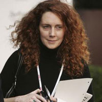 Rebekah Brooks gzaltna alnd