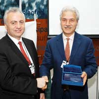 TIP BAYRAMI, �NG�L�Z PARLAMENTOSU’NDA KUTLANDI