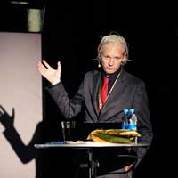 Assange, Ekvador Elilii’ne snd