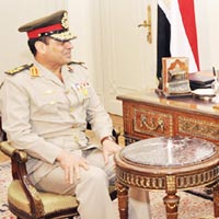 ‘Mursi'yi deviren adam Sisi’ 
