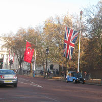 LONDRA’DA ABDULLAH G�L CO�KUSU!