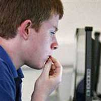 Genler iin internet pornosu alarm