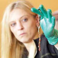 nternetten ald bilezik zehirli kt