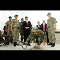 Afganistan’da di�er �lkelerden farkl�y�z 