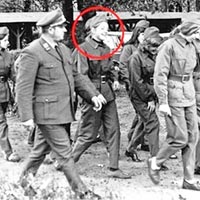 Merkel’in askerlik foto�raf� 
