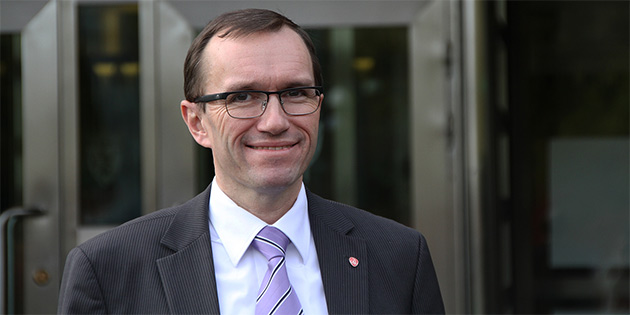 EDE LDERLERLE YARIN GRYOR