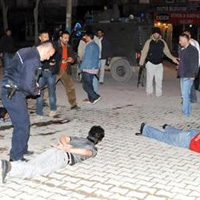 Otel �n�nde vurulan polis �ld� 