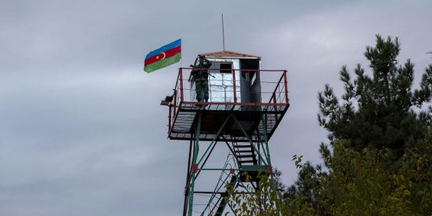 Ermenistan askerleri Azerbaycan mevzilerine ate at