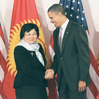 Obama’dan  Otunbayeva’ya: Olaylar�n sebebini ara�t�r�n