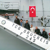 Trk ordusu milliyete bakmadan kurtaryor 