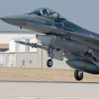 F16'lar Suriye helikopteri i�in havaland� 