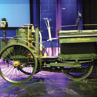 �al��an en eski otomobil sat��ta!