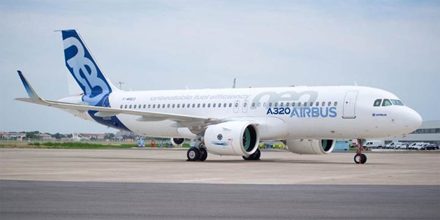 in ve Airbus, 300 uaklk dev bir anlama imzalad 