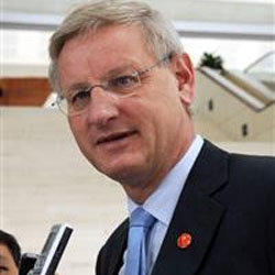 �sve� ‘soyk�r�m�’ tan�m�yor 