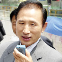 Uzak yar�madada bar�� umudu 