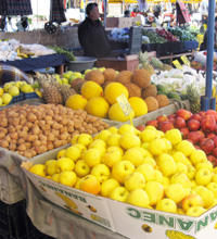 HAYAT PAHALILII MART'TA %1 ARTTI