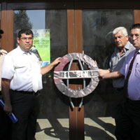 T�rk-Sen ve El-Sen’den ‘s�resiz grev’ uyar�s�