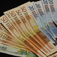 Rumlar 8 ayda Trkiye ve KKTC'de 7,5 milyon Euro harcam 
