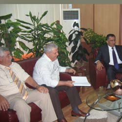 Bakan �reticiye s�z verdi 