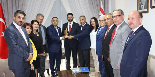 Atun, Adana Ticaret Odas� ve Esnaf Odas� heyetlerini kabul etti 