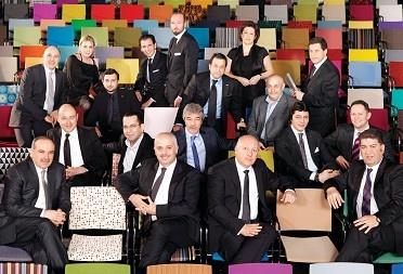 24 milyar dolarl�k 400 marka ‘d��ar� sald�rma’ plan� yap�yor