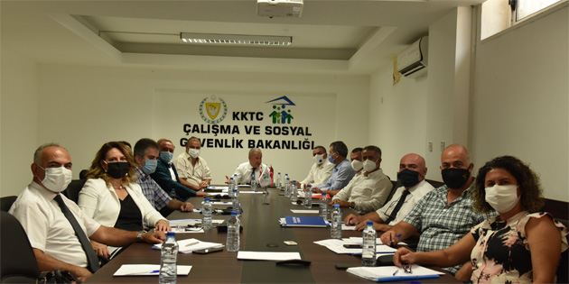 Yaylal: “Asgari cret, Komisyonun yetkisi dnda olan baka bir koula balanamaz” 
