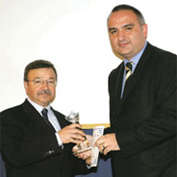 Etstur’a t�ketici memnuniyeti �d�l�